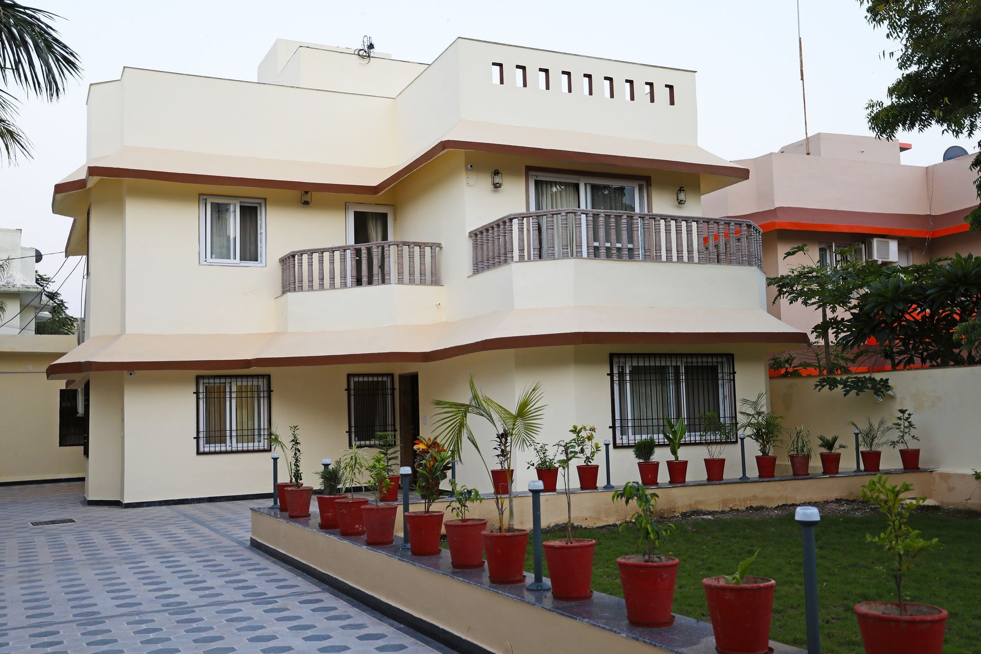 אודייפור Oyo 9428 Hill View Room Goverdhan Vilas מראה חיצוני תמונה